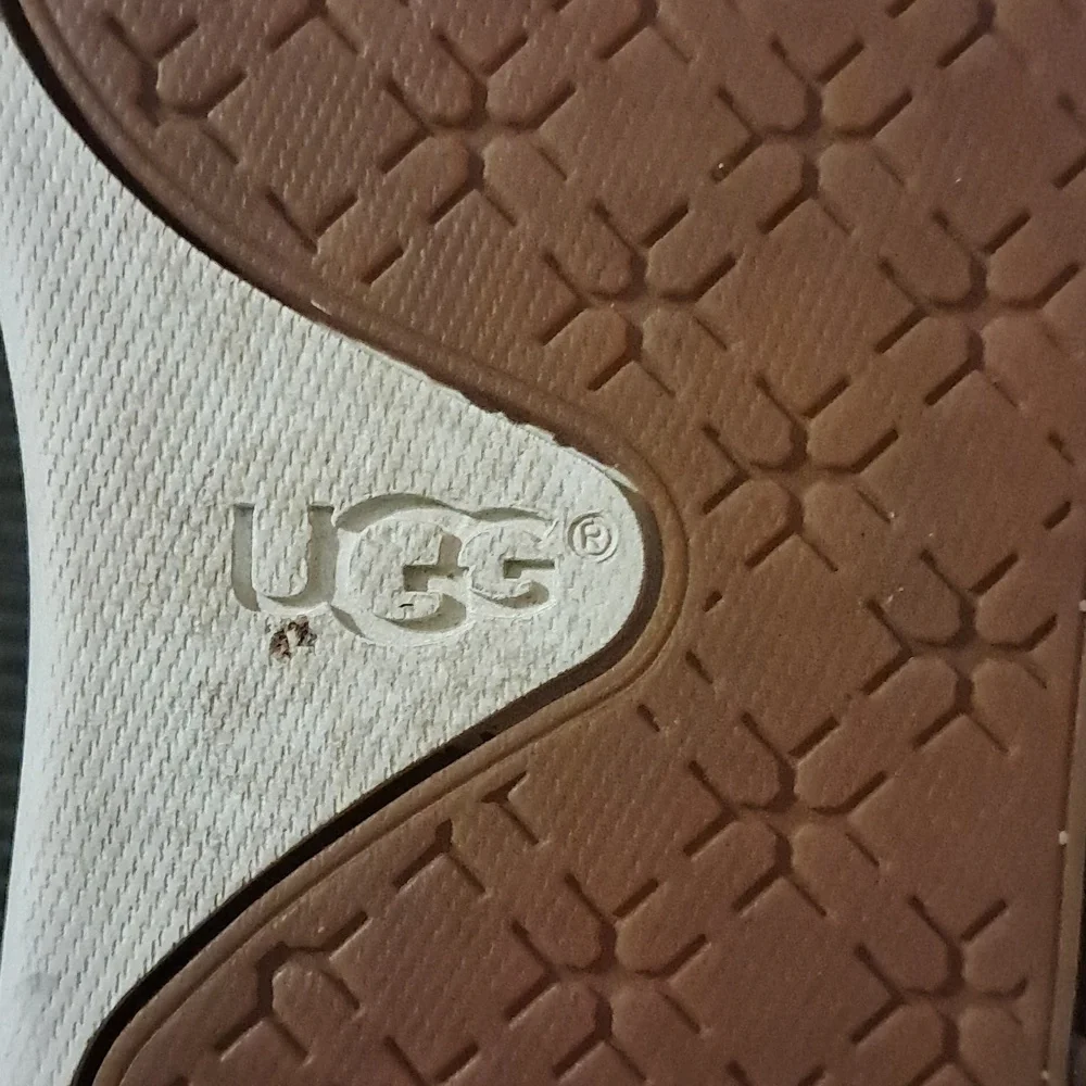UGG Australia Soleda Exotic Calf Hair Trainer Slip On Animal Print Size 7